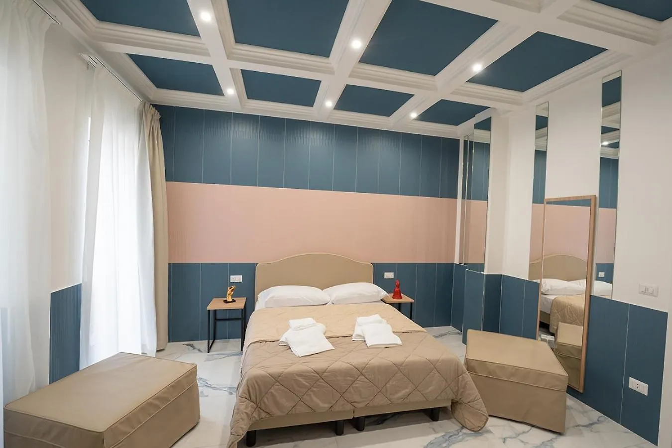 Pc Boutique H Loggia, By Clapa Group Hotell Neapel Italien